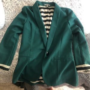 Cute blazer!